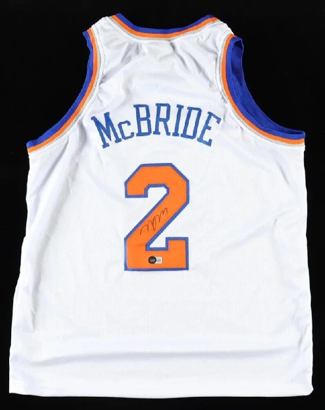 Miles McBride Signed New York Knicks White Jersey (Beckett) 2021 NBA Draft Pick