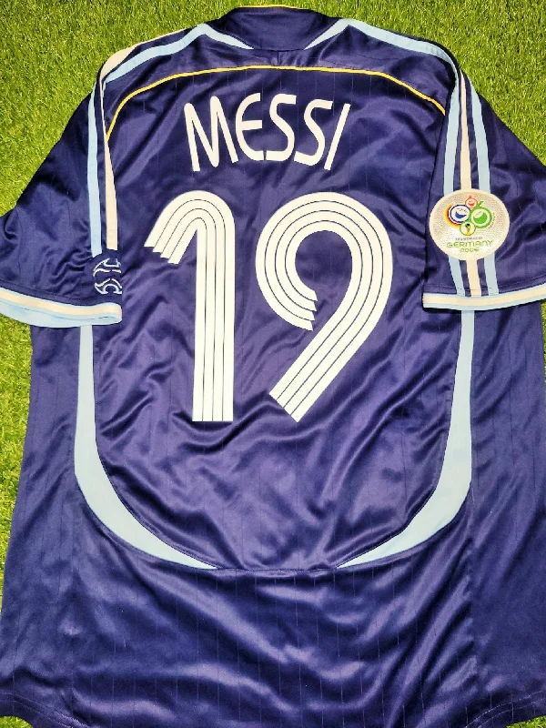 Messi Argentina 2006 WORLD CUP Away Soccer Jersey Shirt M SKU# 069519