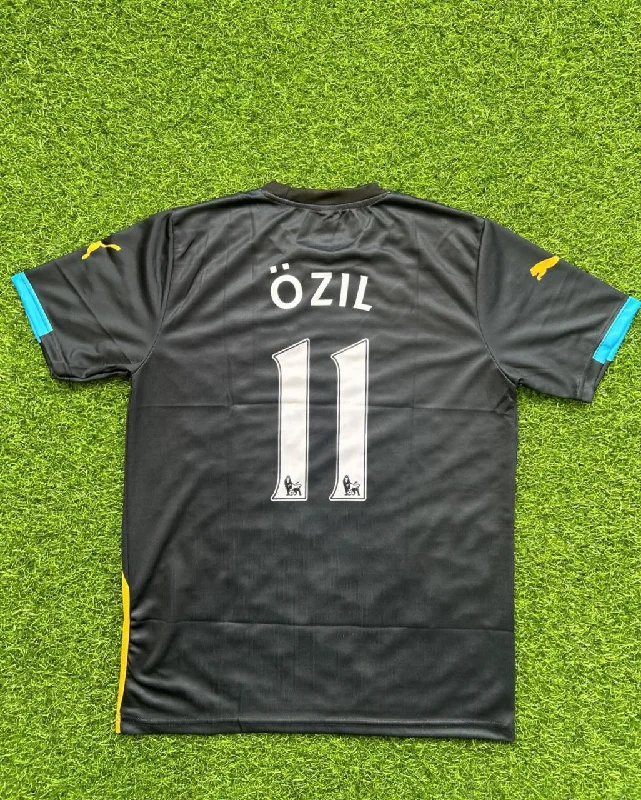 Mesut Ozil Arsenal Retro Jersey